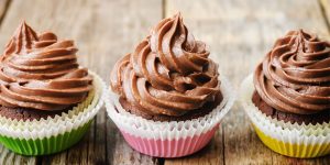 How To Make Naturally-Sweetened Chocolate Cupcakes